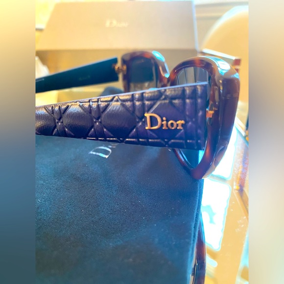 Dior cannage blue / tortoiseshell sunglasses. - Picture 4 of 16